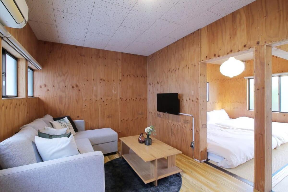 Nishikaniya - Large Apartment 10Mins Walk From Hiroshima Station Екстер'єр фото
